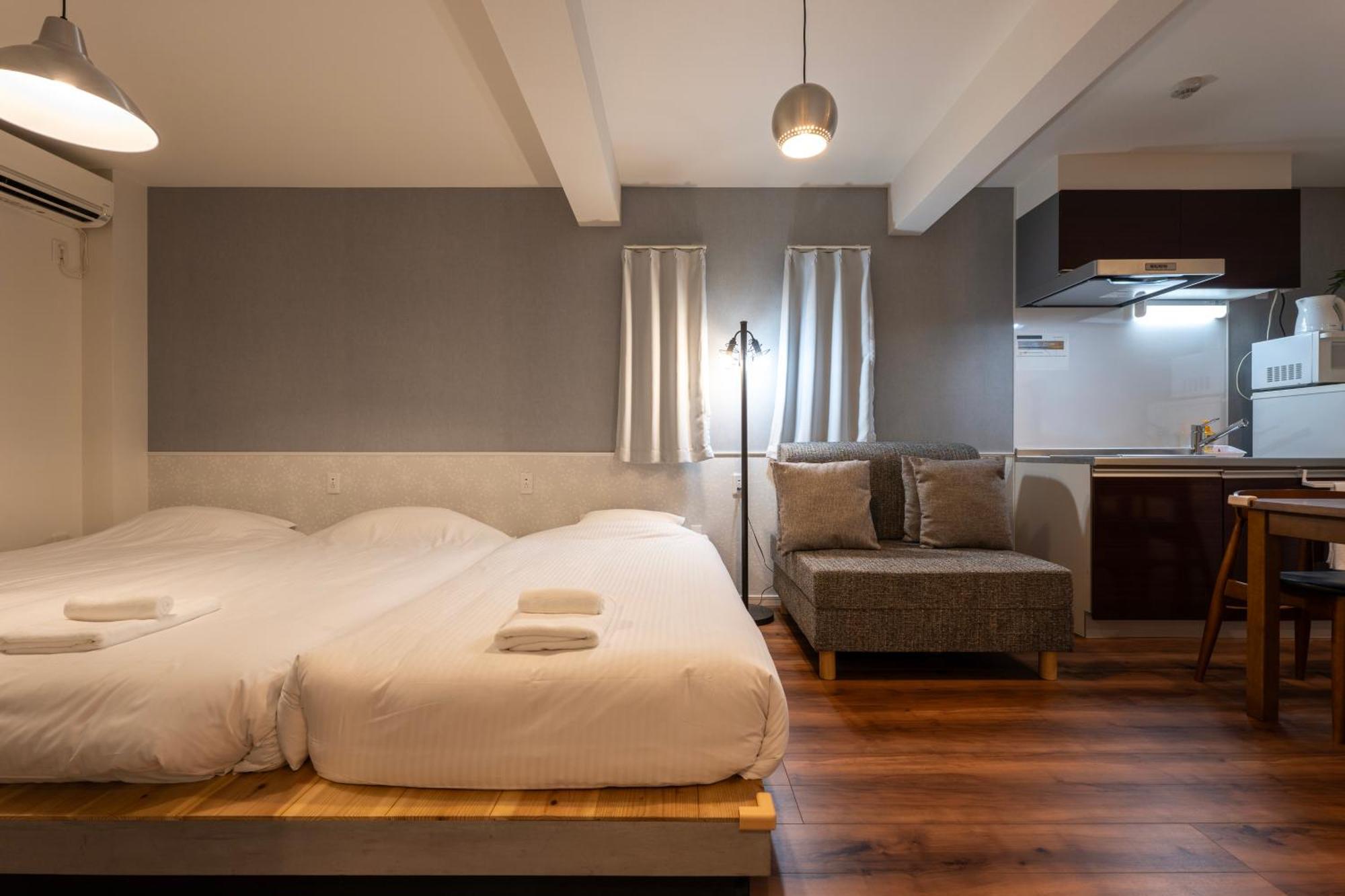 E-Stay Namba Osaka Dış mekan fotoğraf